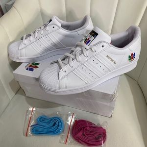 Women’s Adidas shoes